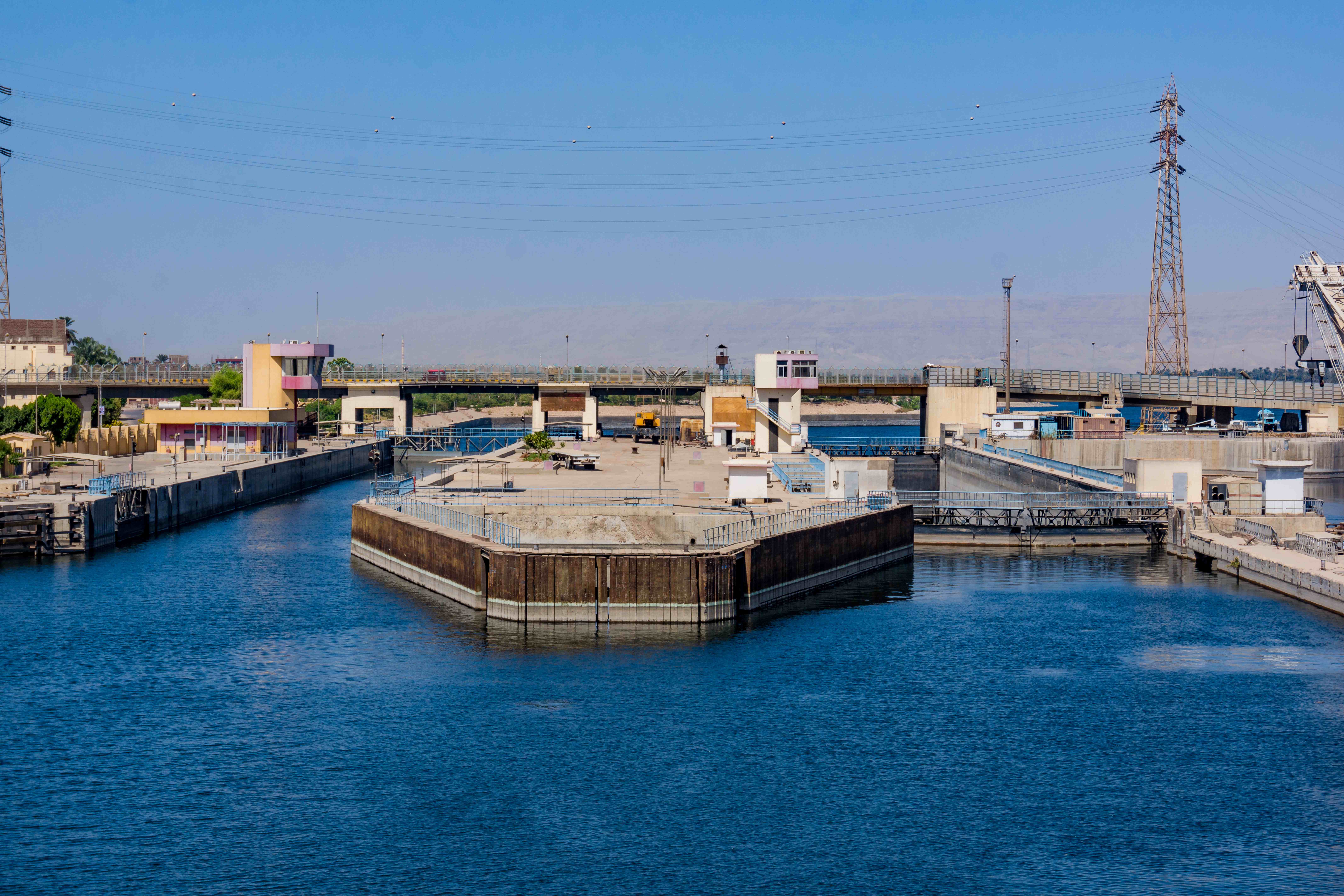 尼羅河伊斯納水匣門 Esna Lock of The Nile