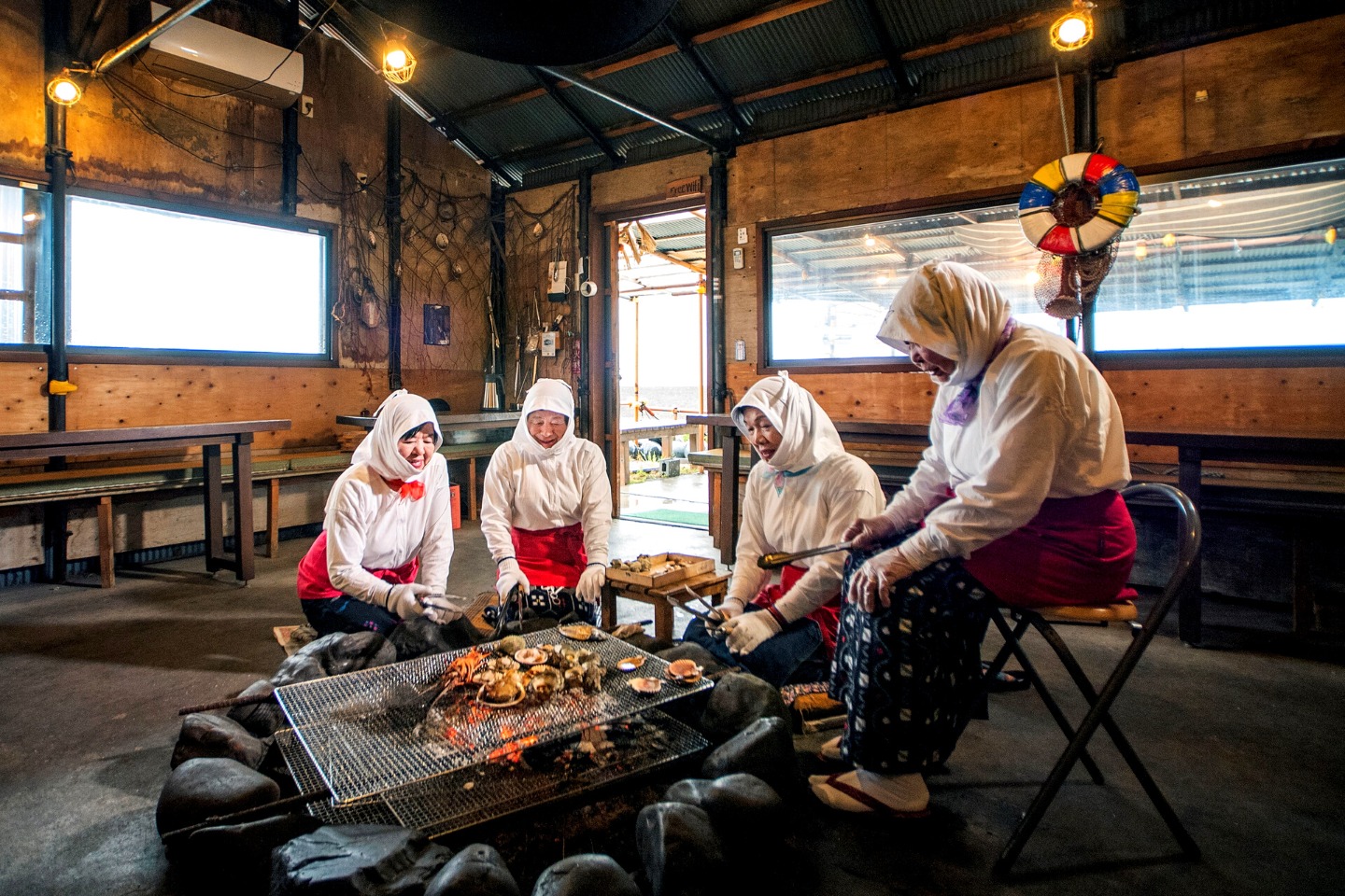 海女小屋現烤海鮮