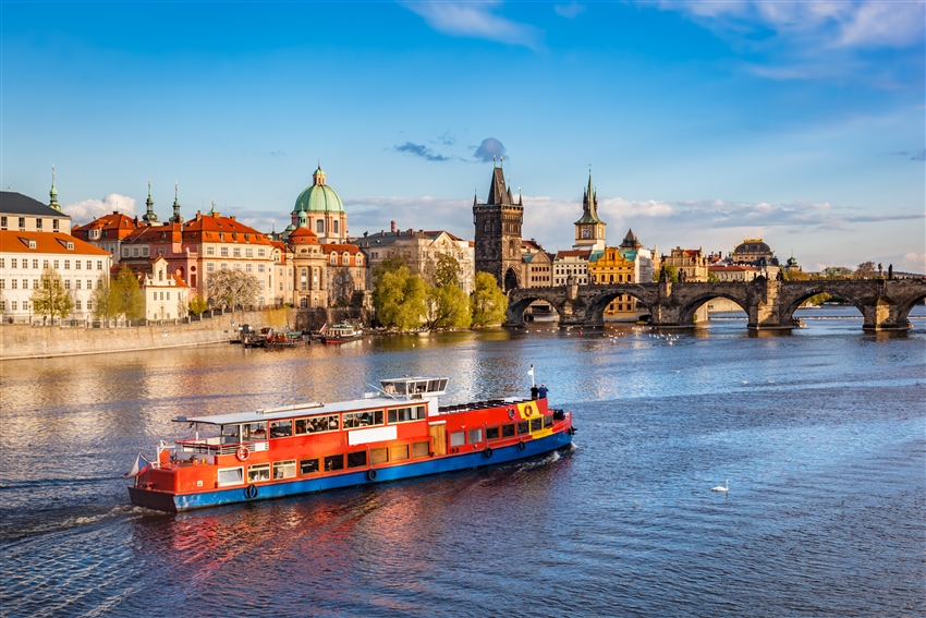 伏爾塔瓦河遊船 Vltava River Cruise