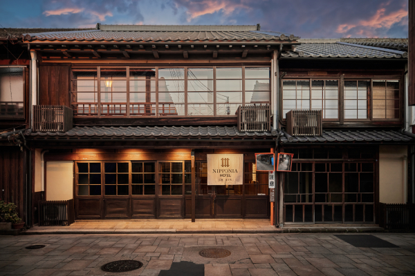 享受人生奢華亮點！入住千萬裝潢頂級飯店